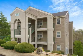 Valley View Retreat - Holiday Hills Branson - Golf Resort -outdoor Pools - Image 2