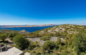 Nice Home in Jablanac With Wifi and 1 Bedrooms - Image 3