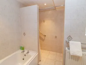 Rose Cottage - Image 2