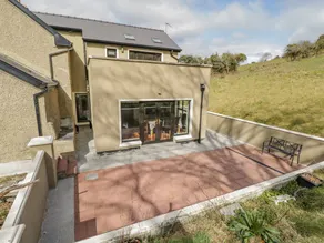 Hannon's Country Farmhouse - Image 2