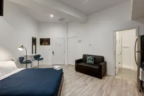 Enjoy A Romantic Chicago Getaway - This Windy City Studio Is Perfect For 2 - 747 Lofts Cabin 104 by RedAwning - Image 3