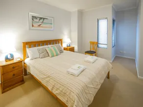 Glenelg Beachside Apartments - Image 2