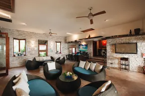 Cloud 19 Beach Retreat - Image 3