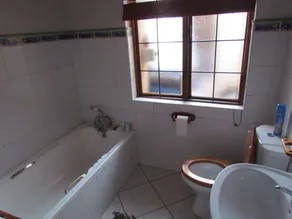 Utopia Guest House - Image 3