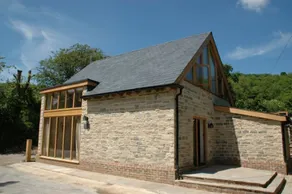 Poet's Barn - Image 5