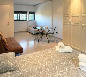 House With 2 Bedrooms in Sant Cugat del Vallès, With Wonderful Mountai - Image 2