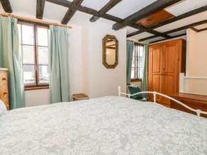 Swanfield Cottage - Image 4