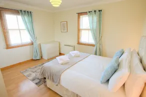 Knightsridge House Apartment - Image 4
