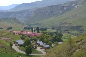 Golden Gate Hotel and Chalets - Image 4