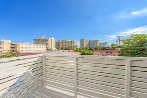 Luxe 4br W/ Pool & Chef's Kitchen - Walk To Beach 4 Bedroom Townhouse - Image 5