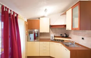 Nice Home in Nedescina With Wifi and 5 Bedrooms - Image 4