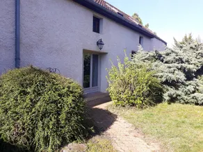 Studio in Saint-apollinaire, With Shared Pool, Enclosed Garden and Wifi - Image 5