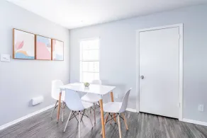 Sola 1BR Work Play Close to Downtown - Image 4