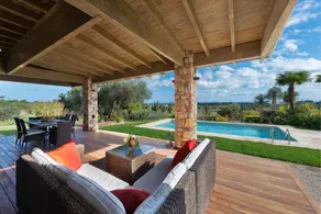 Blue & Green View Villa - Image 5