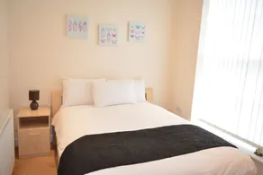 Newbury Serviced Apartments - Image 3