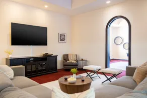 Bronco by Avantstay Incredible Views w/ Pool, Hot Tub, Outdoor Kitchen, Game Room & Movie Room! - Image 3