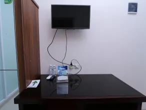 Kamar Keluarga Tanah Abang - Image 2