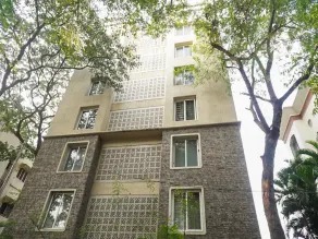 Hotel FC 16 Suites By OYO Rooms - Image 4