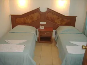Exelsior Beach - Image 4