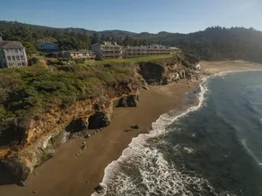 Surf Rider House - Image 5