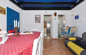 Beautiful Home in Zedno With Wifi and 4 Bedrooms - Image 3