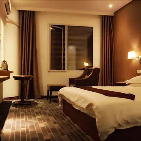 Suzhou Chunting Holiday Inn Hotel - Image 4