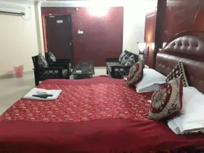 Hotel Pramod - Image 2