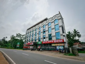 OYO 15226 Crystal Residency - Image 3