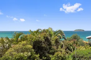 Emerald Seas Beach House - Image 3