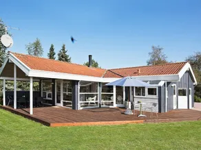 Luxurious Holiday Home in Slagelse With Relaxing Sauna - Image 5