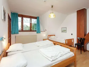 Authentic Holiday Home in North Friesland - Image 5