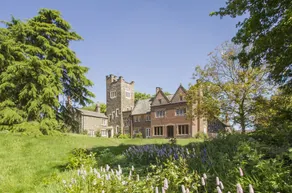 Abbots Oak Manor - Image 2
