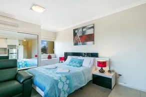 Suttons Beach Apartments - Image 5
