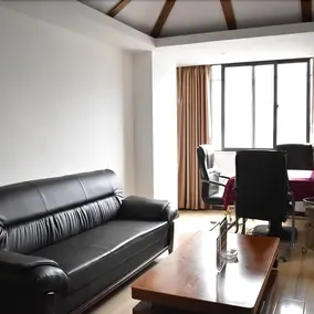 Huayi Kaihui Hotel (Dujiangyan Scenic Area Branch) - Image 5