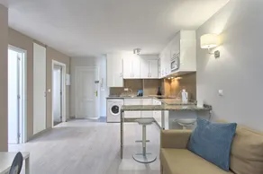 Second Line Beach Apartment - Image 2