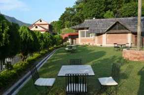 Serene Highway Resort - Image 4