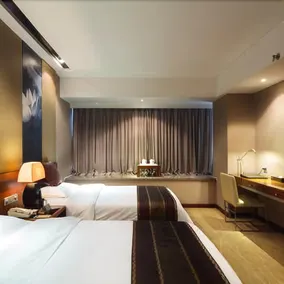 Cozy City Hotel - Image 5