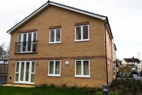 London Heathrow Living Serviced Apartments By Ferndale - Image 2