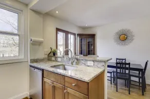 Spacious Colonial House in Alexandria | CozySuites - Image 5