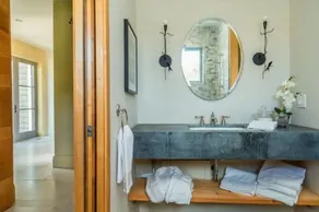 Compass Rose Suites - Image 2