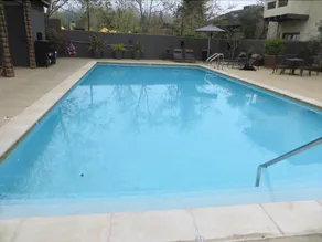 Fallon Hotel - Image 2