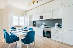 Oeiras Modern and Spacious Flat - Image 5