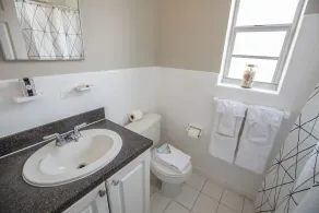 Beachside All Suites Hotel - Image 4