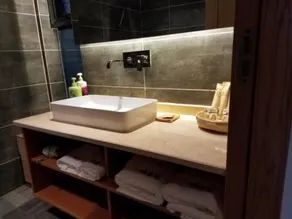 Yiming Shuju rural homestay in Jiaxian County - Image 2