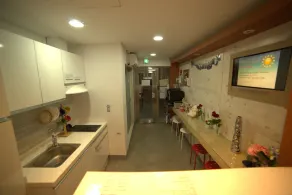 Cozybox Guesthouse - Image 5