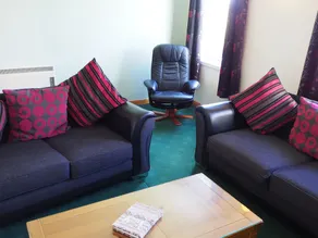 Decca Apartments - Image 5