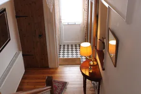 Cranleigh House Bed & Breakfast - Image 2
