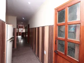 Hotel Step In By OYO Rooms - Image 4