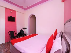 OYO 14003 Home Valley View 1BHK Kempty Fall - Image 3