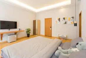Amazing Koala Hostel Dalian - Image 4